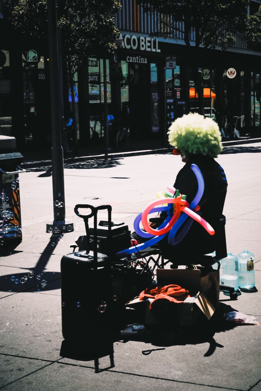 A balloon performer on a San Francisco street